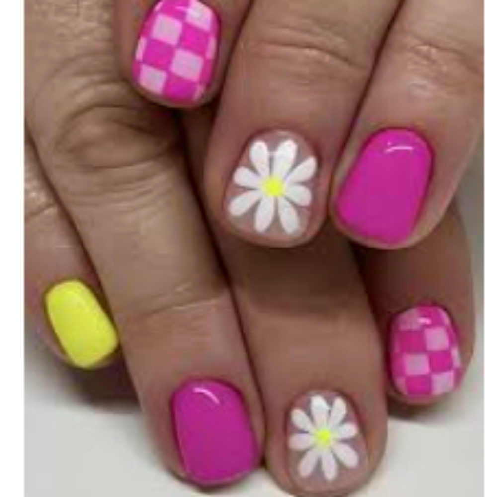 🔥3/$21 Pink and Yellow Checkered Daisy Press On  Nails